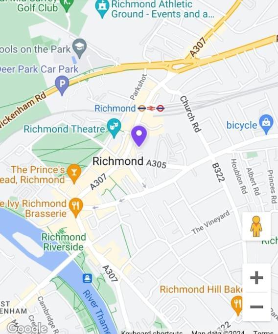 Super 3 Bed In Richmond Apartment *