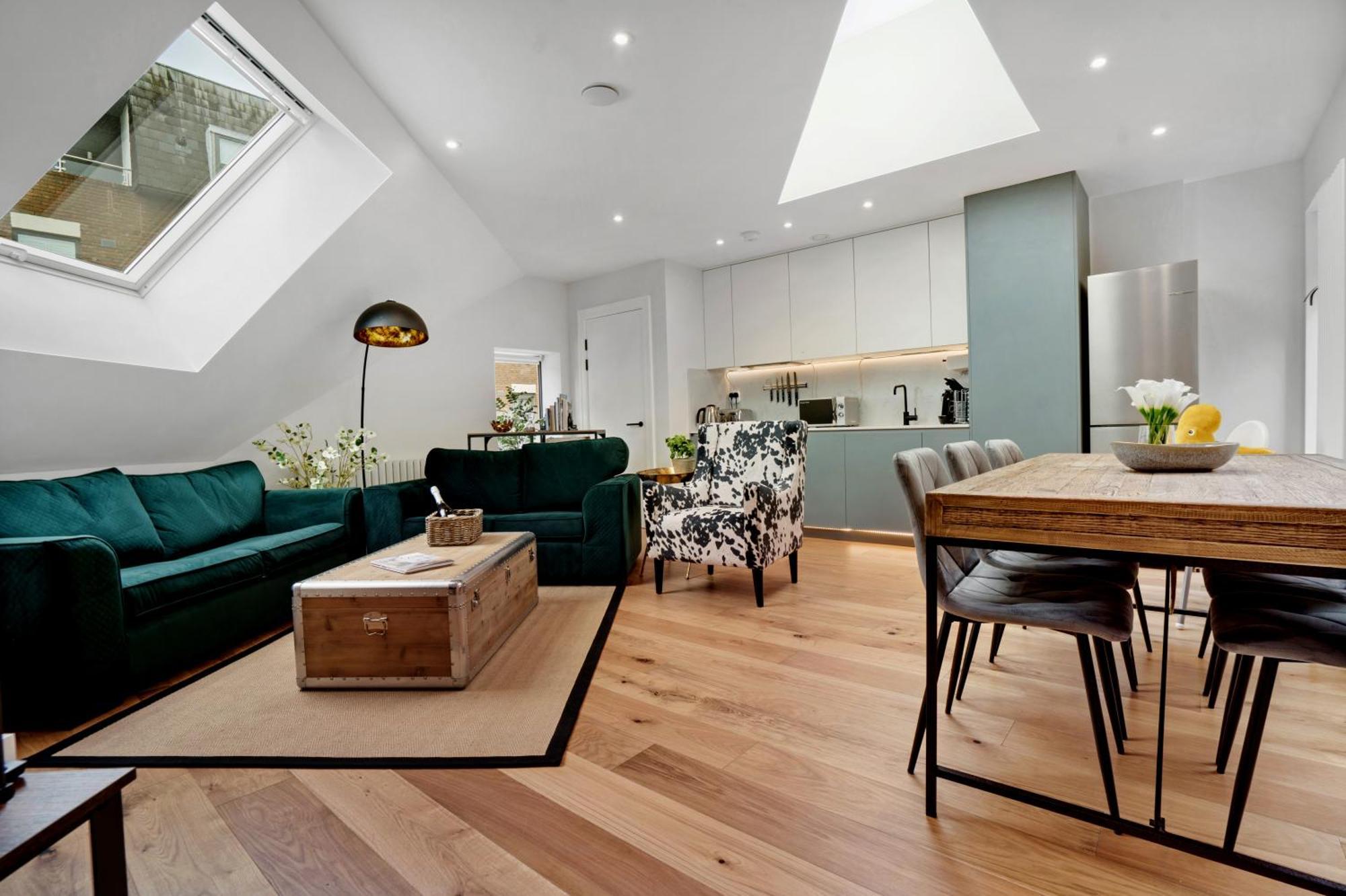Super 3 Bed In Richmond