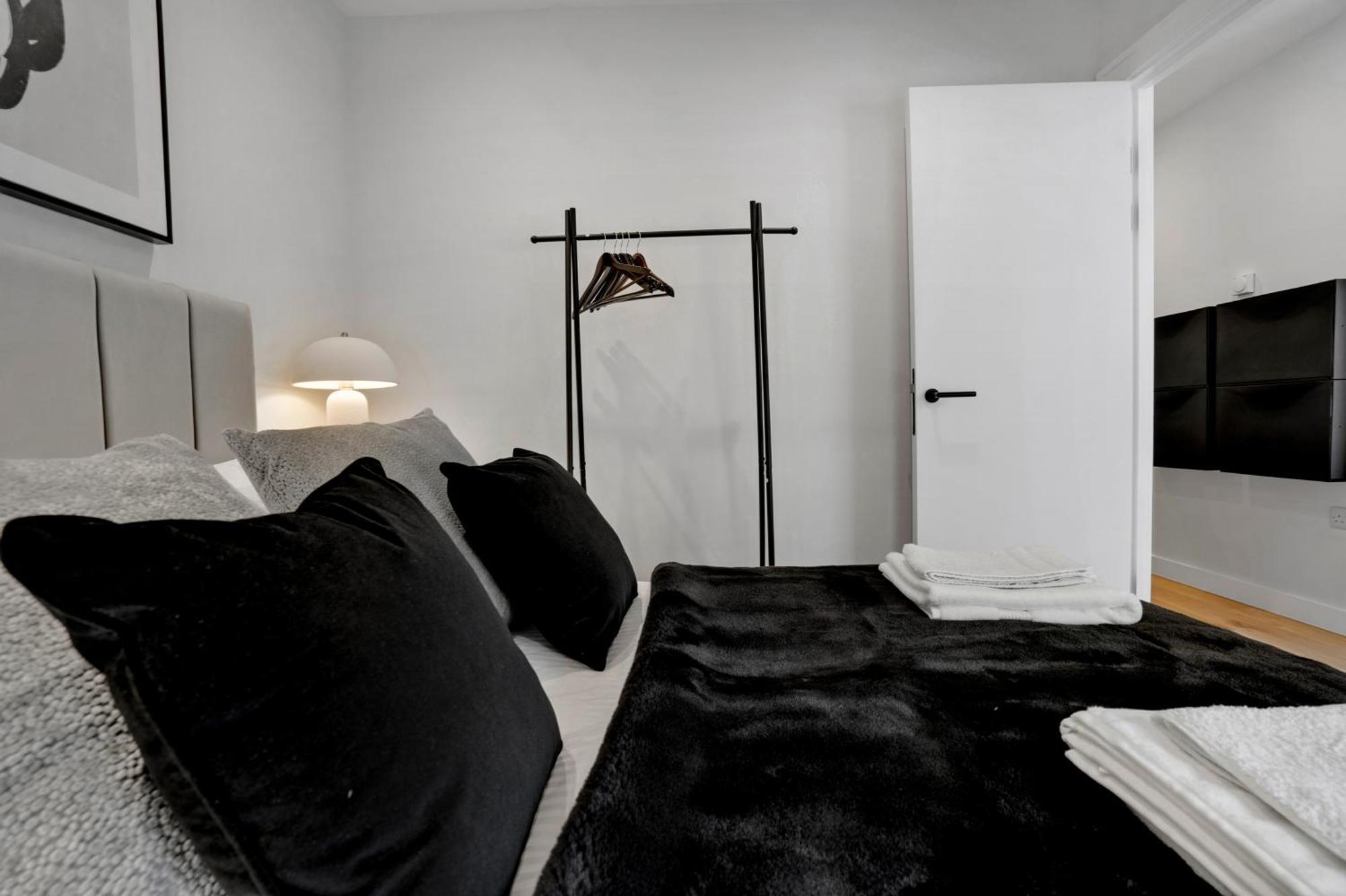 Super 3 Bed In Richmond *